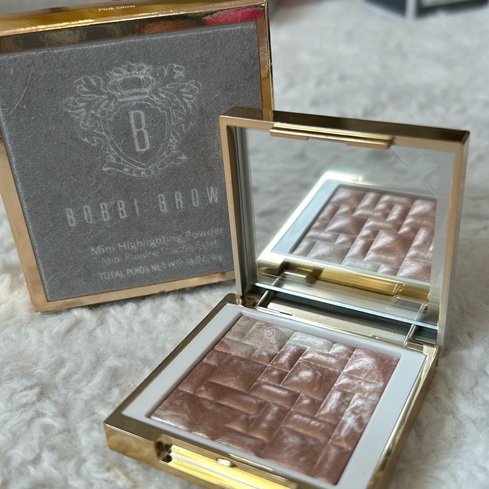 NEW  Bobbi Brown Pink Glow Mini Highlighting Powder LIMITED EDITION